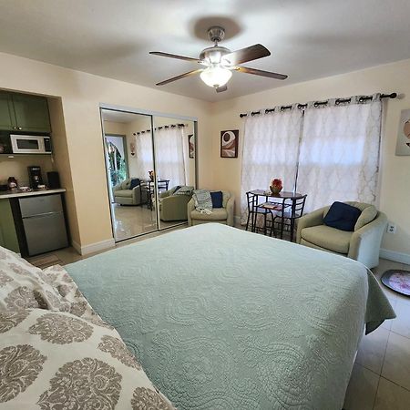 The Green Door Bungalow North North Naples Εξωτερικό φωτογραφία